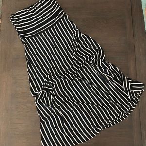 👣West Kei Black/White Strapless Sundress